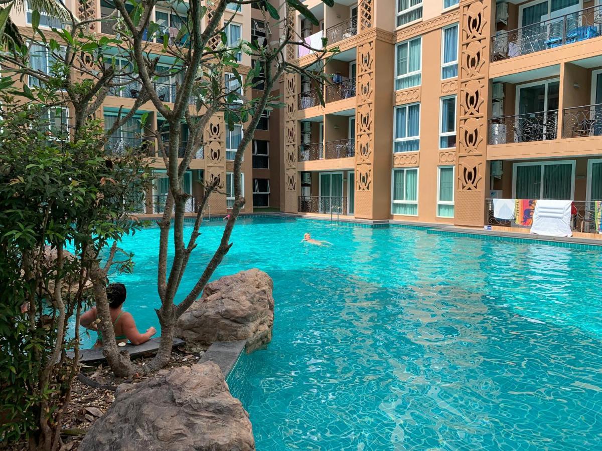 Atlantis Condo Resort Praia de Jomtien Exterior foto