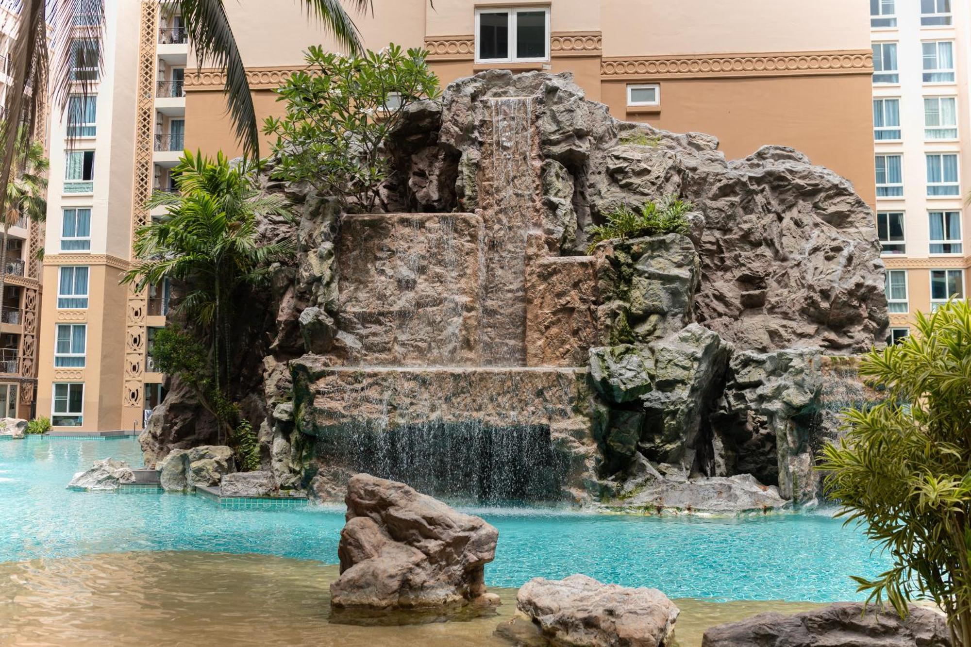 Atlantis Condo Resort Praia de Jomtien Exterior foto